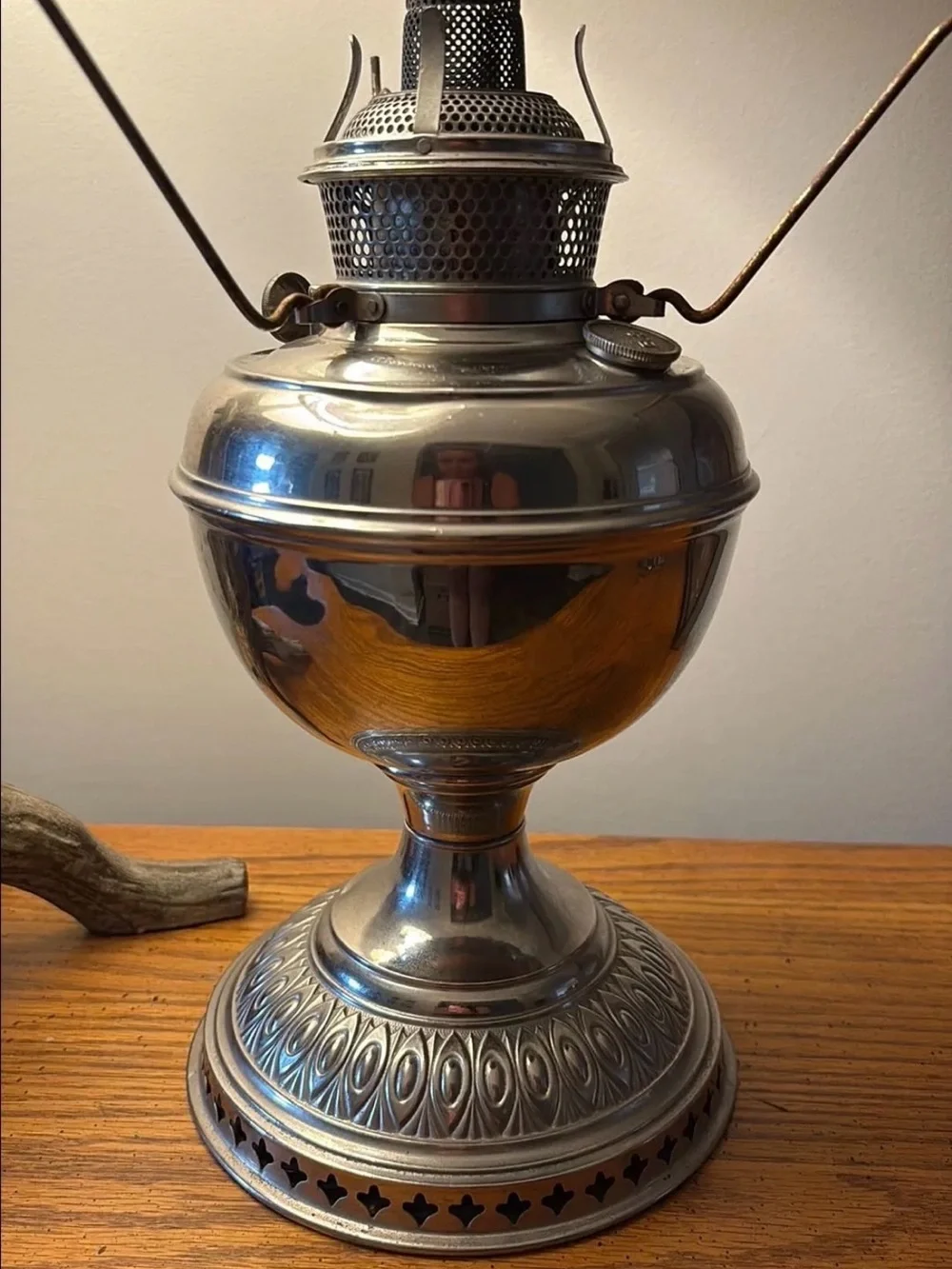 Antique crisp patent